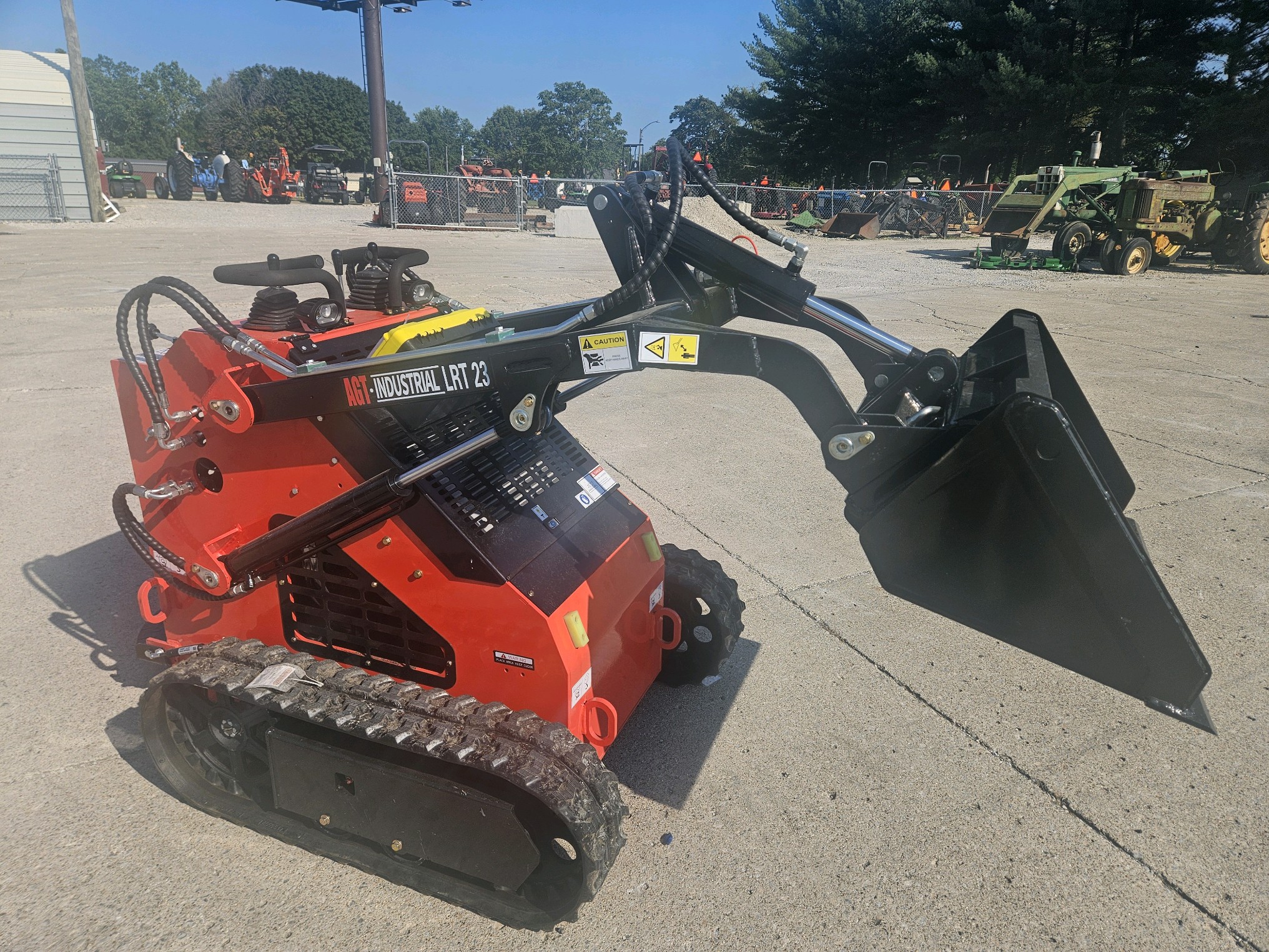 Click on it New AGT model LRT23 mini skid loader (49)
